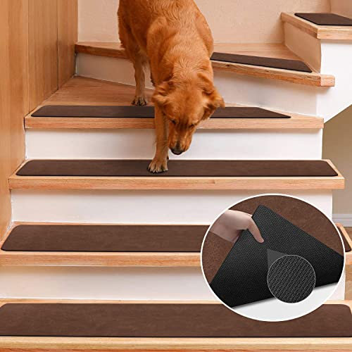 GOYLSER Treppenstufen Matten Stufenmatten Anti-Rutsch Treppenmatten Selbstklebend Treppenteppich Rechteckig Rutschschutz Stufenteppich Treppenvorleger für Kinder Haustiere Tiefbraun (76x20cm 15 Stück)