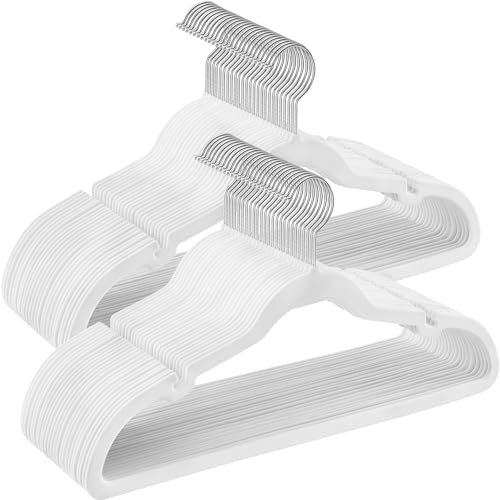 SONGMICS Grucce Appendiabiti in Velluto 50 Pezzi, Antiscivolo, Scanalature su Spalle, Barra per Pantaloni, Gancio Girevole a 360°, Salvaspazio, Spesso 0,6 cm, Largo 43 cm, Bianco Semplice CRF029W05