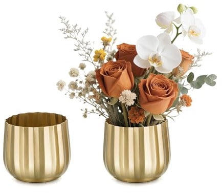 NUPTIO Gold Vase for Wedding Centrepieces: 2 Pcs 10cm Metal Ribbed Flower Vases for Birthday Party Table - Small Plants Planters Vintage Pots for Home Outdoor Garden Decorations