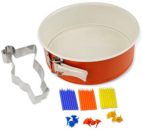 Dr. Oetker Springform-Set DieMaus, runde Backform Ø 26 cm, hochwertiger Riesen-Ausstecher, Backrahmen zum Ausstechen, Kerzen für Kuchen und Torten, farbige Geburtstagskerzen, 3er Set