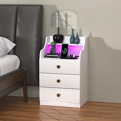 Lvhecforhm Comodino Con Stazione di Ricarica, Comodino con Presa e Porta USB, Comodino con illuminazione a LED, 16 Colori Regolabile, Comodini Camera da Letto Moderni Bianco, Comodino con 3 Cassetti
