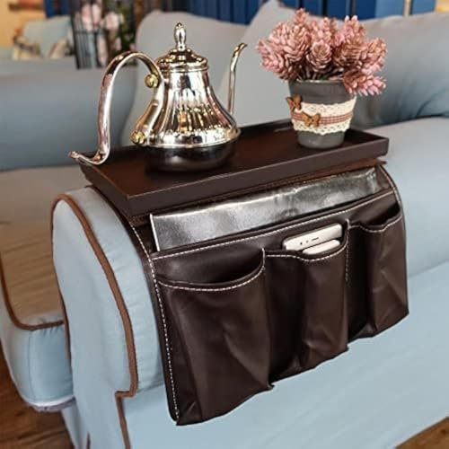 FURJOY Sofa Armlehnen Organizer, PU Sofa Organizer Betttasche zum Einhängen, Hanging Organizer Tasche mit 4 Poche für Fernbedienungen, Spielesteuerung, Stifte, Zeitschriften…- Kaffee Braun