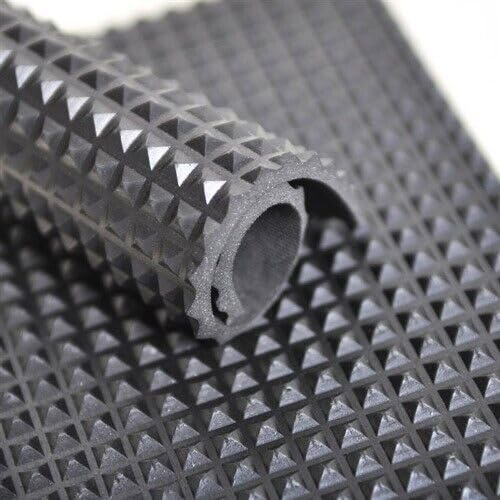 HEAVY DUTY RUBBER FLOOR MATTING SAFETY PYRAMID STYLE ANTI SLIP 1.2 WIDE x 3mm COMMERCIAL GARAGE OUTDOOR INDOOR (3.5m x 1.2m Pyramid)