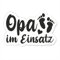 Folien-Zentrum - Opa Im Einsatz 12 x 8 cm - hochwertiger Aufkleber Auto Tuning - Auto Sticker - Lustige Aufkleber für Auto - Car Sticker - Stickerbomb - Autoaufkleber - Made in Germany (1)