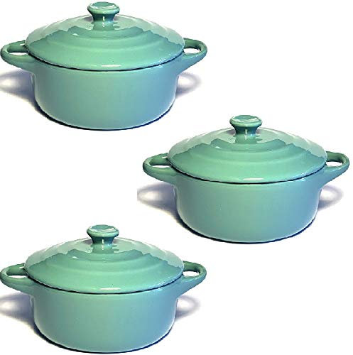 Hobby Tech Lot de 3 Mini Cocottes Bleues Turquoises Céramique Double Poignées avec Couvercle 13,5cm x 8cm Contenance Moule 200ml Ramequin Résistant Haute Température Four (Bleues Turquoise, Lot de 3)
