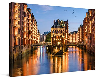 PICANOVA – Premium Leinwanddruck – Leinwandbild Hamburg Speicherstadt Panorama 120x80cm – Kunstdruck Auf 2cm Holz-Keilrahmen Für Schlaf- Und Wohnzimmer – Kollektion Deutschland