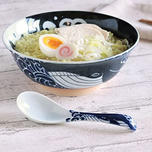 Yamako Japanese Ramen Ceramic Bowl with Renge Soup Spoon, Mino-Yaki Pottery, Large Size 21cm 1.1L, Blue Whale Pattern, Made in Japan