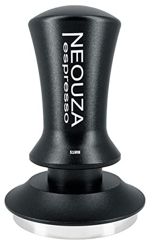 NEOUZA Espresso-Tamper federbelastet für Kaffeemaschinenzubehör, Antihaftbeschichtung, selbstnivellierend, raffinierter Griff, flacher Boden aus Edelstahl (51 mm, mattschwarz)