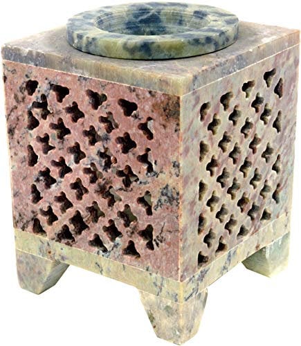 GURU SHOP Indische Duftlampe, ätherisches Öl Diffusor, Teelicht Halter für Aromatherapie, Aromalampe aus Speckstein - Würfel Orient, Creme-weiß, 8x6x6 cm, Duftlampen & Öllampen