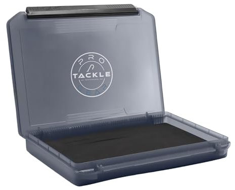 Pro Tackle Jig & Rig Box I Foam Slit-Foam Case – Eingeklebter geschlitzter EVA-Schaum, Transparent, Abnehmbare Deckel – Ideale Aufbewahrung für Jigköpfe, Rigs, Spinner und mehr (Box I 20,5x15,8x3,5)