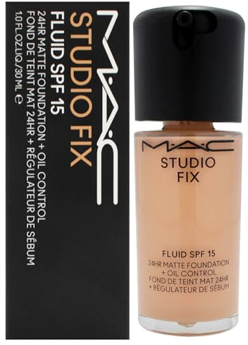 MAC Studio Fix Fluid SPF 15 24HR Matte Foundation + Oil Control No. NW22 (30 ml)