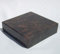 designgrab Lampen- und Vasensockel eckig 20x20x5 cm aus Granit Aurora für Grabvase oder Grablampe