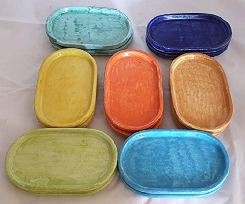 PIATTINI APERITIVO COLORATI (8 PEZZI) IN CERAMICA DI VIETRI DIPINTI A MANO; LUNGHEZZA CM. 24, PROFONDITA’ CM. 14, ALTEZZA CM. 1,5 PIATTO TARTINE FRUTTA DOLCE COCCIO