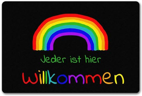 Regenbogen Fußmatte in 40x60 cm ohne Rand mit Spruch - Jeder ist Hier Willkommen LGBTQ als schöne Geschenkidee für Freunde die keinerlei Vorurteile gegenüber Menschen haben und