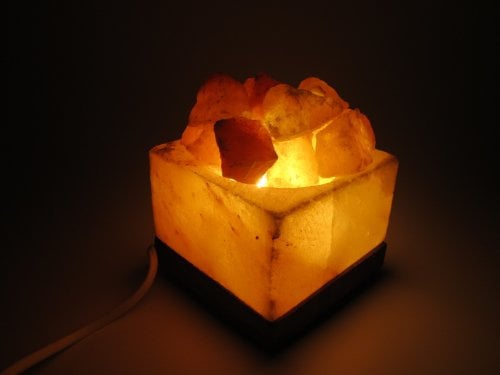 Himalaya Salt Dreams 4041678002282 – Cristales de Sal con iluminación – Cuenco Cuadrado (con Sal Cristales/Base de Madera, Incluye eléctricos y Bombilla