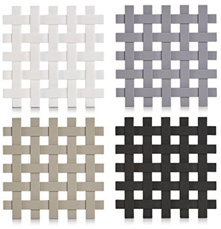 Zeller 27232 Silikon Topf-Untersetzer Set 4-teilig, 17 x 17 cm, hitzebeständig und rutschfest, Pfannen-Untersetzer quadratisch; 4er Set - je 1 Stück pro Farbe