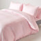 HOMESCAPES Housse de Couette 200x200 cm et 2 taies d’Oreiller 50x75 cm, Parure de lit 2 Personnes en Percale de Coton 330 Fils, Coloris Rose