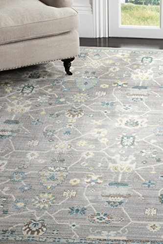 SAFAVIEH Valencia Collection Accent Rug - 4' x 6', Mauve & Mauve, Boho Chic Distressed Design, Non-Shedding & Easy Care, Ideal for High Traffic Areas in Entryway, Living Room, Bedroom (VAL116D)
