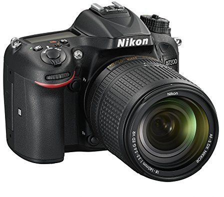 Nikon D7200 + Nikkor 18/140 VR Fotocamera Reflex Digitale, 24,72 Megapixel, Wi-Fi incorporato, NFC, SD 8GB 300x Premium Lexar, Colore Nero [Nital Card: 4 Anni di Garanzia]