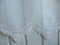 Arinosa Scheibengardine Ecrue Voile mit Häkelbordüre 45 cm H/Br. ab 1 Meter