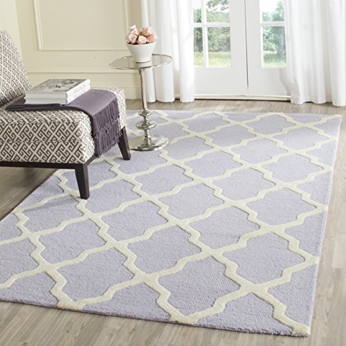 SAFAVIEH Geometrisch Teppich für Wohnzimmer, Esszimmer, Schlafzimmer - Cambridge Collection, Kurzer Flor, Lavendel und Elfenbein, 91 X 152 cm