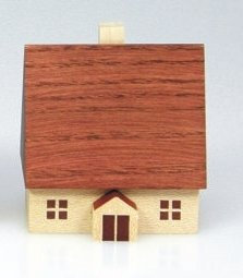 Rudolphs Schatzkiste Tischdekoration Holzhaus Natur BxHxT 4x4x3cm NEU Haus Baum Figur Kirche Erzgebirge Holz Seiffen Weihnachten Spielzeug Dekoration Tischdeko Kurrende