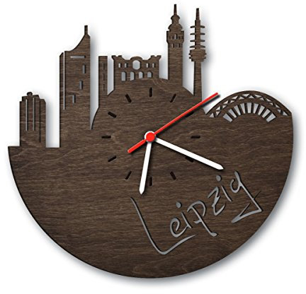 GRAVURZEILE Skyline Leipzig Wanduhr aus geräuchertem Eichen-Holz - Design Uhr aus Echtholz - Originelle Wanduhr im Skyline Design- aus Naturholz Made in Germany - Farbe: geräucherte Eiche