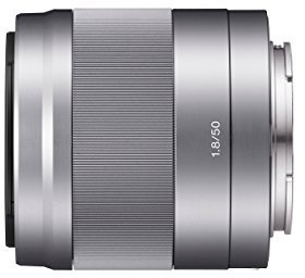 Sony SEL-50F18 Porträt-Objektiv (Festbrennweite, 50 mm, F1.8, APS-C, geeignet für A6000, A5100, A5000 und Nex Serien, E-Mount, silber
