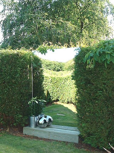 Primrose Reflect Acrylic Garden Outdoor Non Shatter Mirror Sheet - Medium Rectangle (4ft x 2ft)