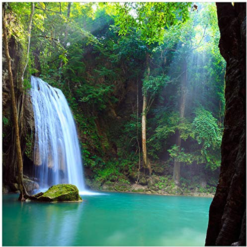Wallario Glasbild Wasserfall im Wald am See Idylle in Thailand - 50 x 50 cm Wandbilder Glas in Premium-Qualität: Brillante Farben, freischwebende Optik