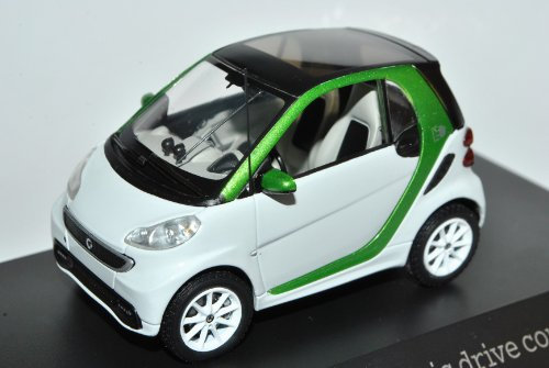 Spark Smart ForTwo Coupe Weiss Grün Elecrtric Coupe C451 2007-2014 1/43 Modell Auto mit individiuellem Wunschkennzeichen