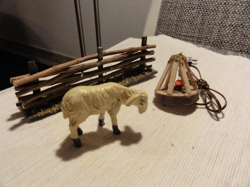 miniaturentraum2012 Lagerfeuer, 3,5 V, 1 Zaun und 1 Schaf