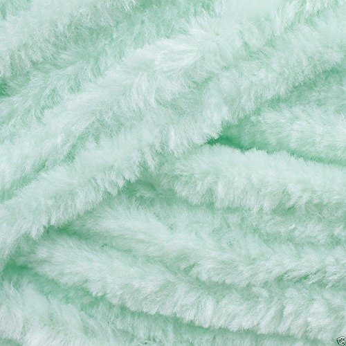 James C Brett Flutterby grobe Strickwolle grün