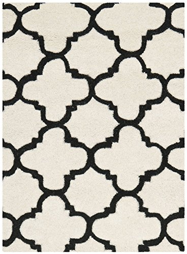 SAFAVIEH Chatham Collection Accent Rug - 3' x 5', Ivory & Black, Handmade Quatrefoil Trellis Wool, Ideal for High Traffic Areas in Entryway, Living Room, Bedroom (CHT717A)