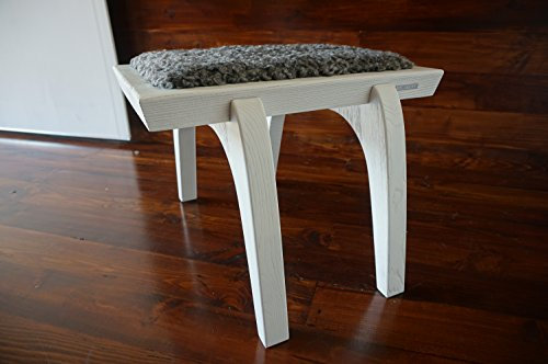 MILABERT Minimalistisch Weiß Eichenholz Hocker/Stuhl mit echtem geschweiften Silber Schwedischen Gotland Schaffell - Designermöbel (S051605)