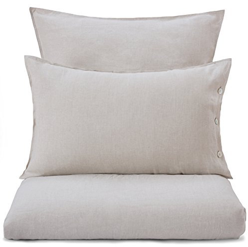URBANARA Kissenbezug Bellvis – 100% reines belgisches Leinen, Natur mit Perlmuttknöpfen – 80 x 80 cm, einzelne Kissenhülle, Kopfkissenbezug