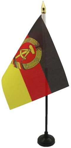 AZ FLAG - Tischflagge Deutsche Demokratische Republik - 15x10 cm Goldene Splitze - Ddr Tischfahne 10 x 15 Cm - Flaggen