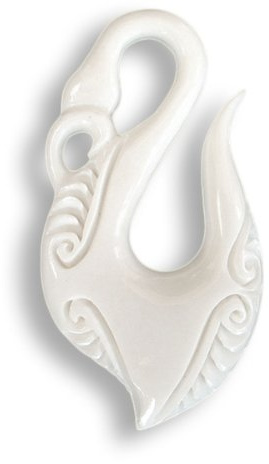 Island Piercings Handgefertigter Hai Matau Anhänger im Maori Design inkl. Band PB082