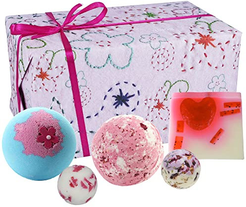 Bomb Cosmetics Pretty in Pink Handmade Wrapped Bath & Body Gift Pack, Contains 5-Pieces, 480 g