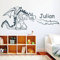 Wandtattoo-Loft „Drache mit Wunschname“ - Wandtattoo / 54 Farben / 3 Größen/gelbgrün / 55 cm (hoch) x 138 cm (breit)