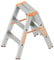 Layher 1043003 Stufenstehleiter Topic, Aluminiumleiter 2x3 Stufen 80 mm Breit, beidseitig begehbar, klappbar, Länge 0.75 m
