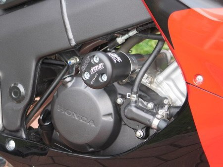 Satz GSG Moto Sturzpads passend für die Honda CBR 125 JC34 JC39 03-10