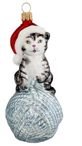 Hamburger Weihnachtskontor - Tannenbaumschmuck aus Glas -Katze auf Wollknäuel hellblau