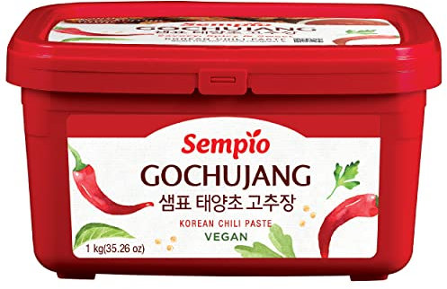 Sempio Gochujang (1kg) - Pasta di Peperoncino Coreana, Dolce, Gustosa e Piccante. Salsa di Peperoncino Rosso per Tteokbokki, Cucina Coreana. Vegana