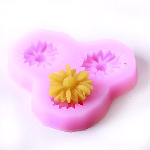 World Of Moulds | Daisy Fondant Icing 3 Cavity Silicone Mould x 5