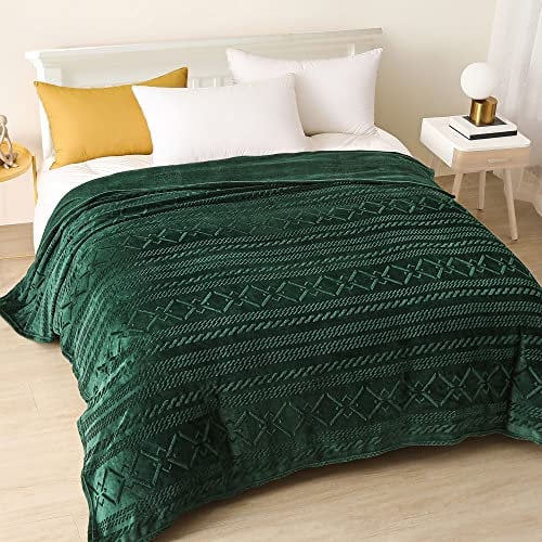 Exclusivo Mezcla Queen Size Flannel Fleece Blanket, 230x230 CM Soft Cozy Decorative Geometry Pattern Velvet Plush Bed Blanket, Forest Green