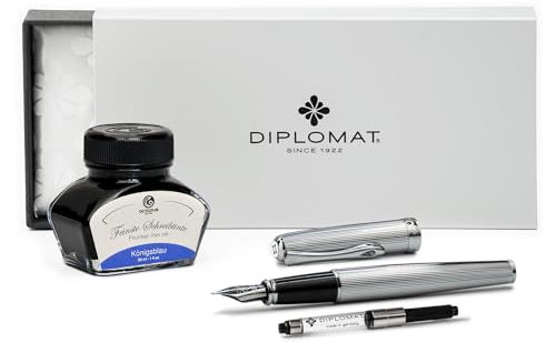 Diplomat Excellence A2 Guillochiert Chrom, Füllfederhalter mit Schreibtinte und Konverter, Füller mit Edelstahlfeder Stärke M, Füllhalter-Set