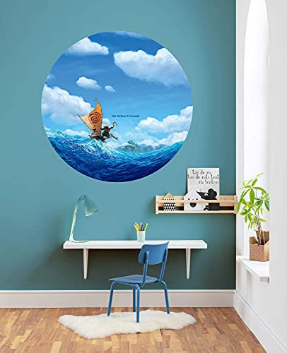 Komar Disney DOT runde und selbstklebende Vlies Fototapete von Disney - Moana Ocean is calling - Ø Durchmesser 125 cm - Kindertapete, Meer, Kinderzimmer, Wandtattoo - DD1-019