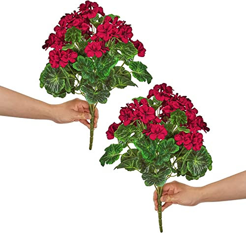 QIANYUN Flores artificiales al aire libre resistentes a los rayos UV Pensamientos artificiales falsos flores de plástico a granel plantas de exterior falsas (2, geranio) 23x23x35cm