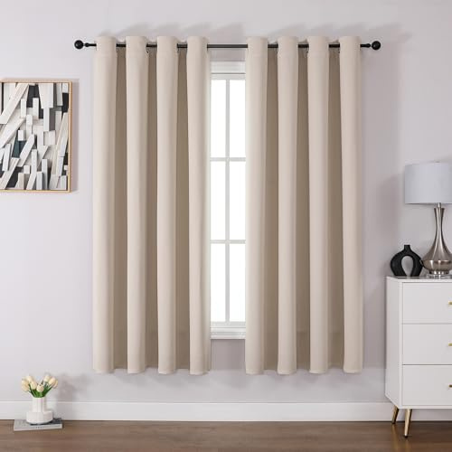 CUCRAF Verdunklungsvorhänge Thermovorhang Kälteschutz 2er Set H183 x B117cm Vorhänge mit Ösen Hellbeige Vorhang Blickdicht Weich und Langlebig Schallschutz Vorhang für Schlafzimmer Wohnzimmer